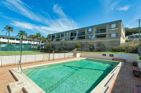The Dunes Two bedroom apartment overlooking pool